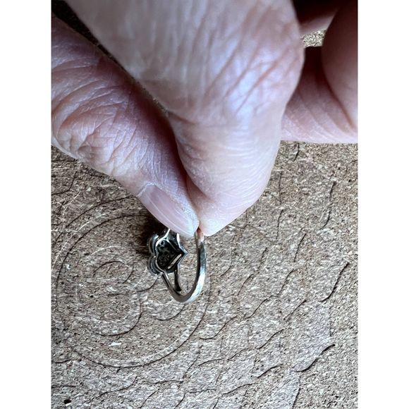 Silver Heart Shape Diamond Ring Size 7 - Picture 7 of 8